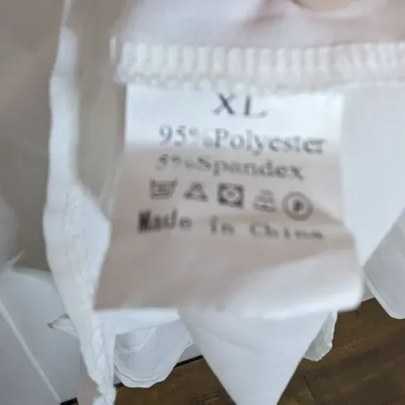 Women's white sheer tank top  - XL Buttons - Picture 3 of 11